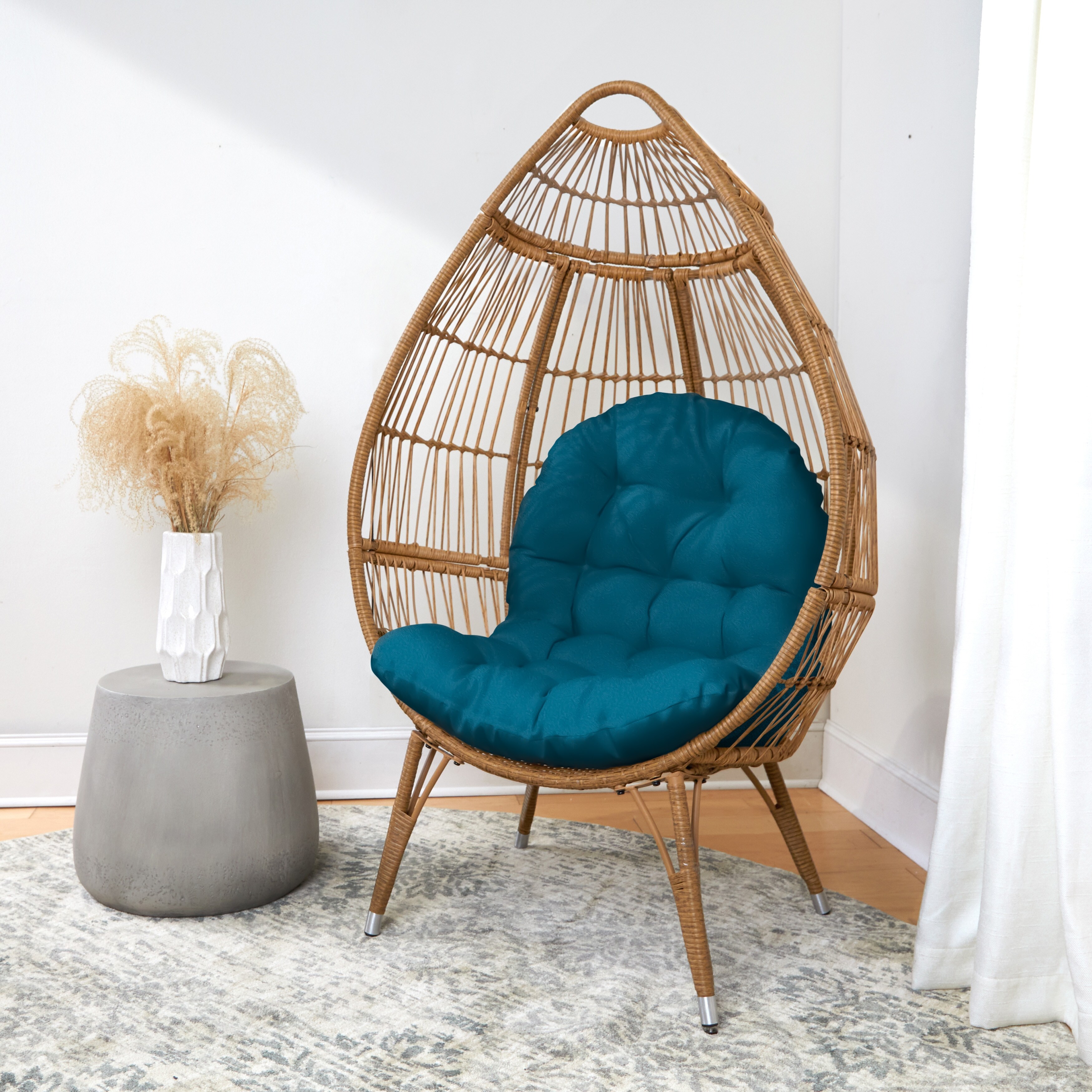 Egg chair on sale pillows